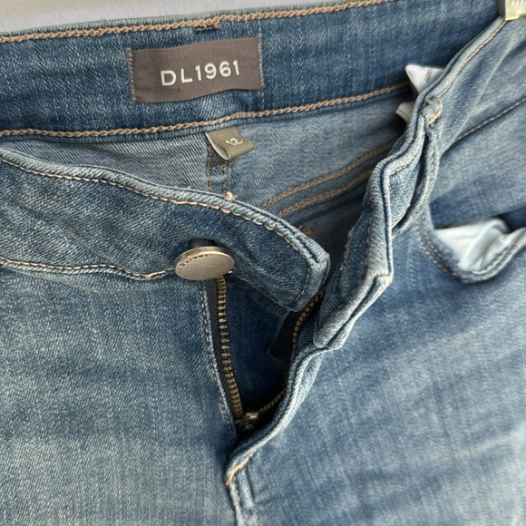 DL1961 Jeans - Picture 3 of 6
